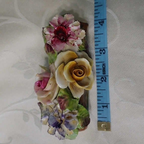 Thorley Bone China Log w/Flowers - Picture 10 of 10
